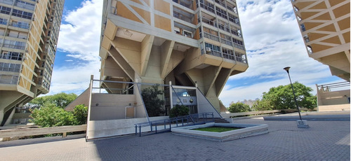 Dpto 3 Dormitorios En Alquiler, Dean Funes 1700, Córdoba
