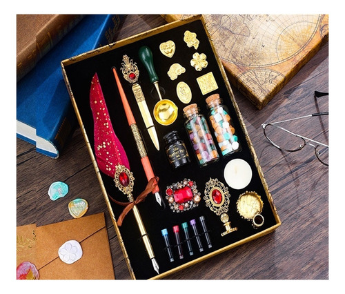 A Set De 22 Plumas Estilográficas Vintage Con Forma De Pluma