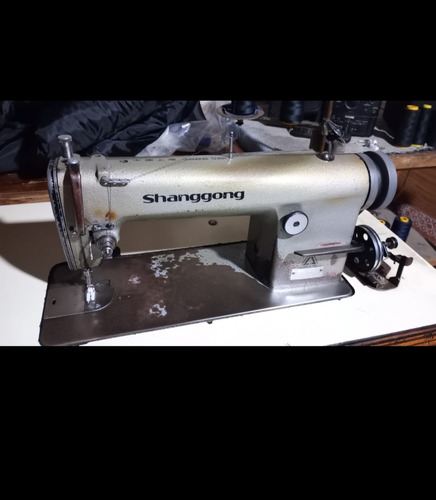 Maquina De Coser Recta