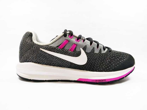 Tênis Air Zoom Structure 20