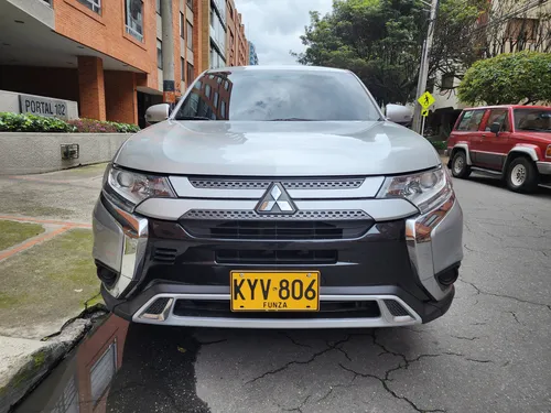 Mitsubishi Outlander Kaiteki At 2.4 Cc 2022