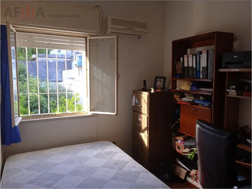 Venta De Casa De Tres Dormitorios Con Fondo La Blanqueada Montevideo