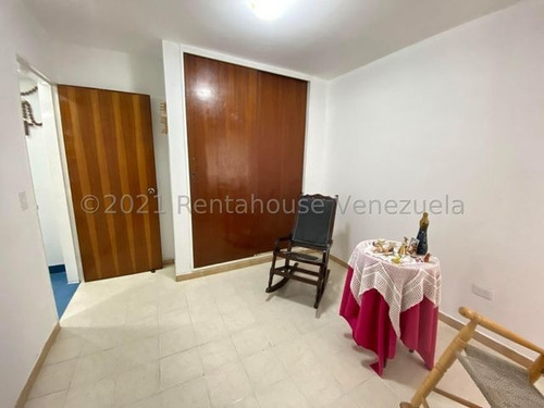 Imagen 19 de 21 de Apto En Venta 22-8517 María Santaella 0414-3188350 0412-3625141