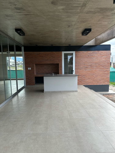 Casa En Venta En Country The Point, Yerba Buena