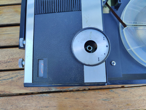 Grabador De Cinta Abierta Sony Modelo 220 (Usado)