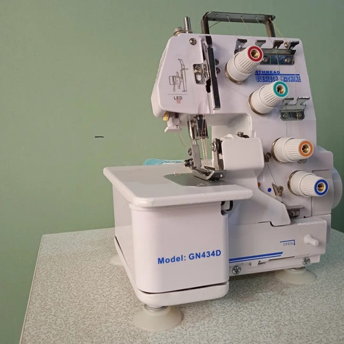 Imagen 3 de 8 de Overlock Semi Industrial Profesional La Mejor 4 Hilos !