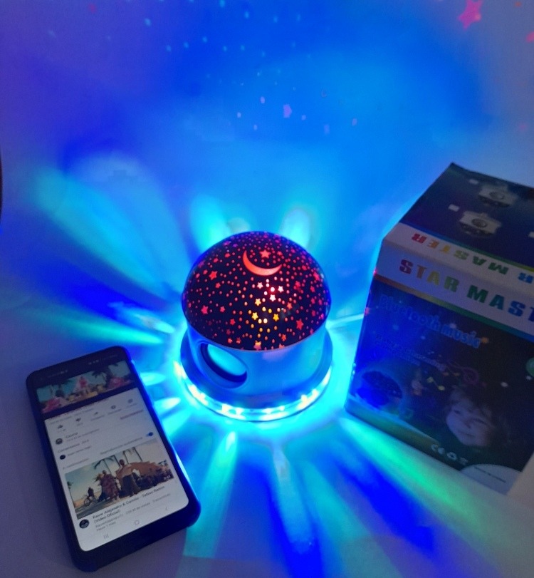 Lampara Proyectora Luna Y Estrellas Con Parlante Bluetooth | Mercado Libre