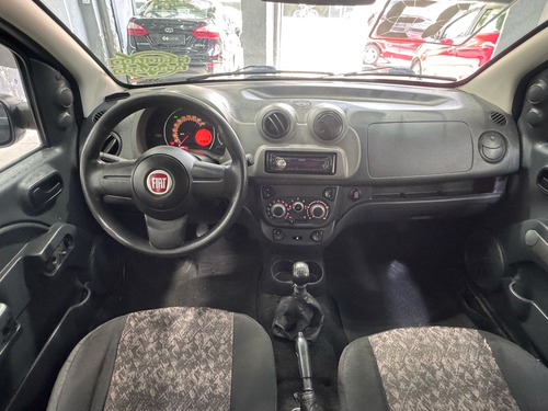 Fiat Uno Uno Vivace 1.0 8V (Flex) 4p