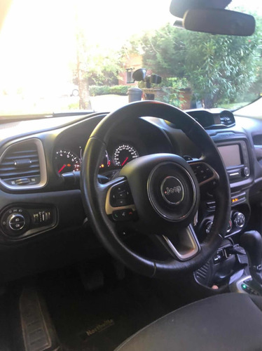 Jeep Renegade Sport 1.8 At6