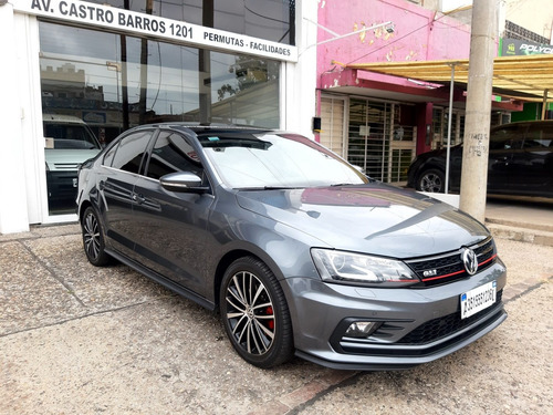 Imagen 2 de 11 de Volkswagen Vento 2.0 Tsi Gli 211cv App Connect 2016