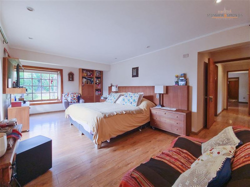 Estilo Chilena I 4d 4b I 350 M2 Y 1.100 M2 I Los Dominicos