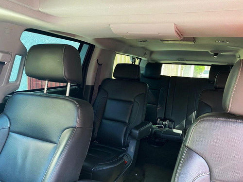 Chevrolet Suburban 5.3 Ltz 4x4 Mt