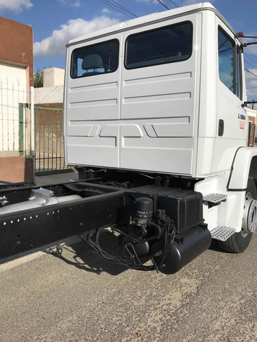 Mercedes Benz 1624