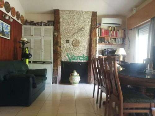 Venta Casa Shangrilá Sur, 3 Dormitorios, 2 Baños. A Metros De Rambla