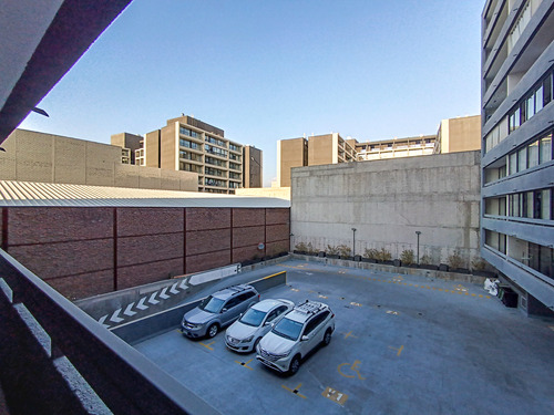 Edificio Abate Molina Vista Oriente Piso 3
