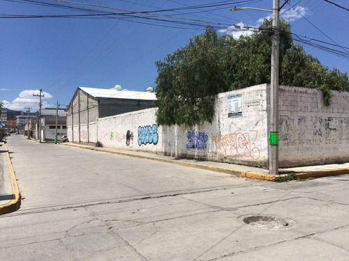 Vendo Terreno En Esquina De San Cayetano Con Construcción