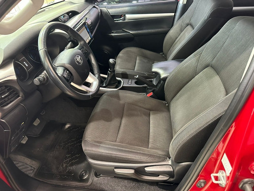 Imagen 7 de 14 de Toyota Hilux (l16) 2.8 C/d 4x4 Tdi Srv 177cv