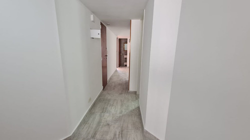 Piso 3 Ambientes Con Dependencia