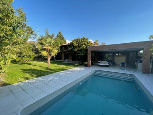Imagen 17 de 21 de Excelente Casa En Venta En Condominio En Las Condes