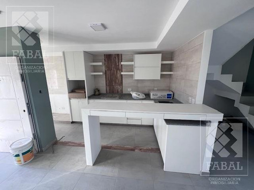 Casa Venta Rincón Lindo, Cipolletti, 3 Dormitorios, 2 Baños, Cochera Y Jardín (apto Crédito)