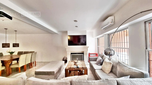 Casa Remodelada En Venta En Punta Chica, San Fernando