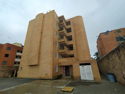 En Venta Apartamento En Boca De Aroa, Conjunto Residencial Isla De Plata Estado Falcón - Venezuela / Emer
