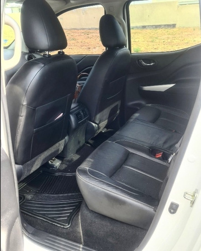 Imagen 8 de 14 de Nissan Np300 Frontier 2020 2.5 Le Diesel Aa 4x4 At