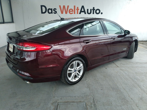 Imagen 9 de 15 de Ford Fusion Se Lux 2.5l Cvt 188hp 4cil Aa Ee Vp Qc Ba A 2018