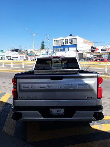 Imagen 7 de 15 de Chevrolet Cheyenne 2020 5.4 2500 Doble Cab Lt Z71 4x4 At