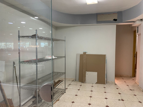 Local Comercial En Alquiler En San Isidro
