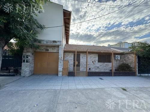 Venta Ph 2 Ambientes Con Patio En Villa Dominico