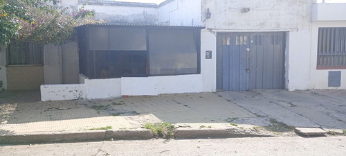 Venta Casa A Reciclar En Alto Alberdi 3 Dorm
