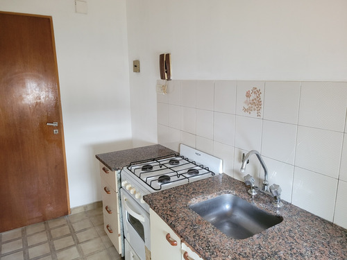 Departamento Un Dormitorio Al Frente - Plaza Italia