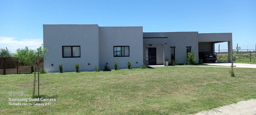 Casa En Venta Barrio San Sebastián, Area 8 Dueño Directo