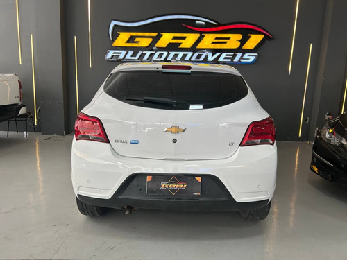 Chevrolet Onix 1.4 MPFI LT 8V FLEX 4P AUTOMÁTICO