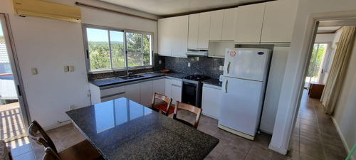 Venta Casa 4 Dormitorios Con Piscina Y Gran Fondo En Solanas