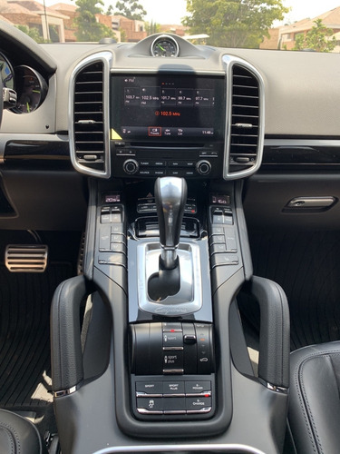 Porsche Cayenne S E-hybrid Platinum Edition Runout Package