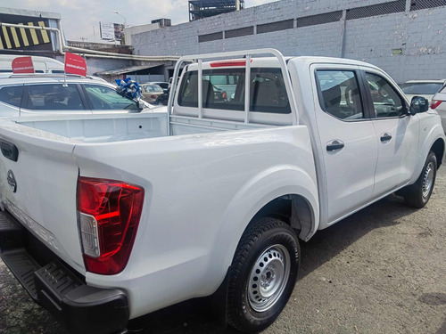 Nissan Frontier 2.5 Se Dc 4X2 Mt