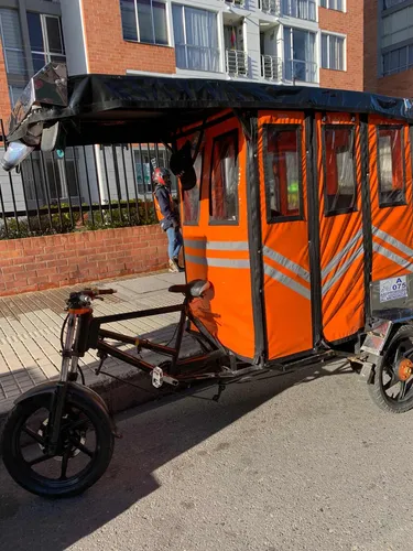 Bicitaxi Trabajando Estrenando Motor Y Carpa Nueva MercadoLibre