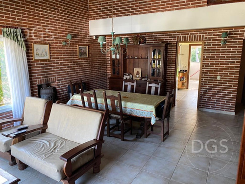 Imagen 7 de 21 de Hermosa Casa 4 Ambientes Distribuida En Dos Plantas A Dos Cuadras Del Mar | Valeria Del Mar