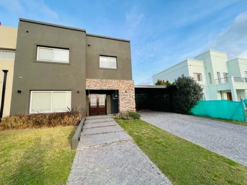 Imagen 4 de 20 de Casa En Venta En Grand Bourg