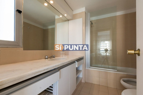 Imagen 10 de 15 de Apartamento En Venta En Brava Con 3 Dormitorios