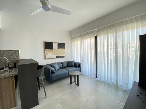 Apartamento En Alquiler En El Vergel, Santo Domingo, Distrito Nacional