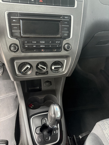 Volkswagen Fox 1.6 Vht Trend Total Flex I-motion 5p