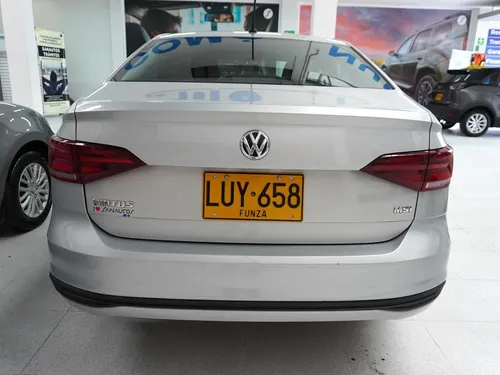 Volkswagen Virtus Trendline Placa Luy658
