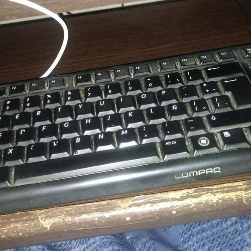 Compaq Cq1 1407-la Usada En Excelente Estado