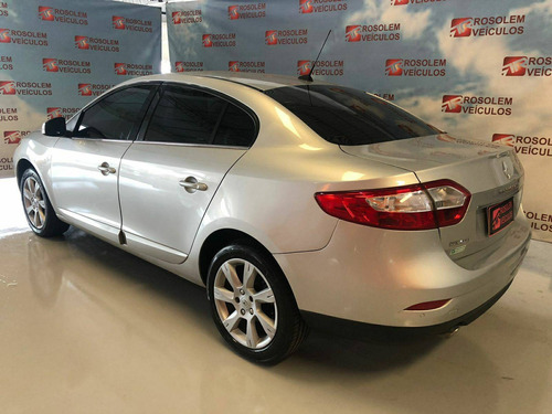 Imagem 4 de 13 de Renault Fluence 2.0 Privilége 16v Flex 4p Automático
