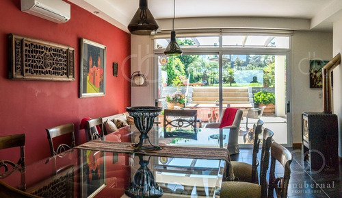 Imagen 2 de 25 de Venta De Casa De 4 Dormitorios Frente Al Mar En Mansa Punta Del Este