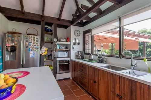 Casa En Venta En Llano Grande. Cod V2472