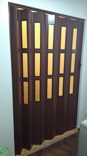 Puerta Plegadiza Pvc Mediovidrio Reforzada Abertura 0,95x2